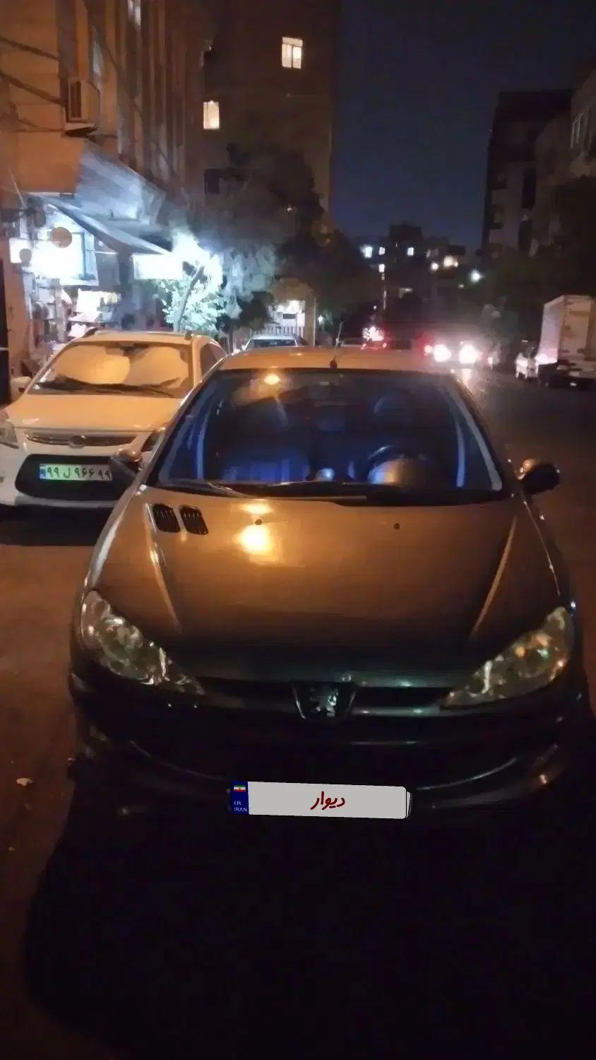 پژو ۲۰۶ صندوق دار v8 - 1392