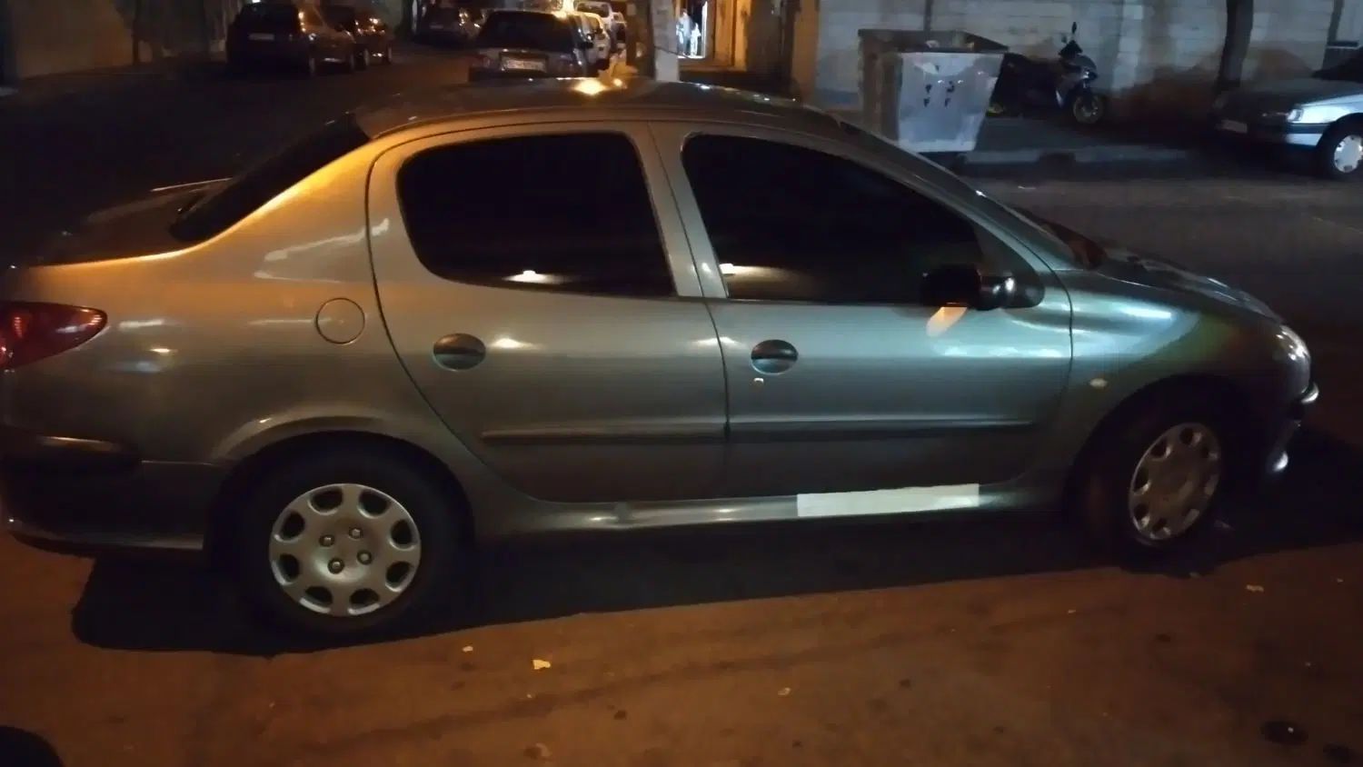 پژو ۲۰۶ صندوق دار v8 - 1392