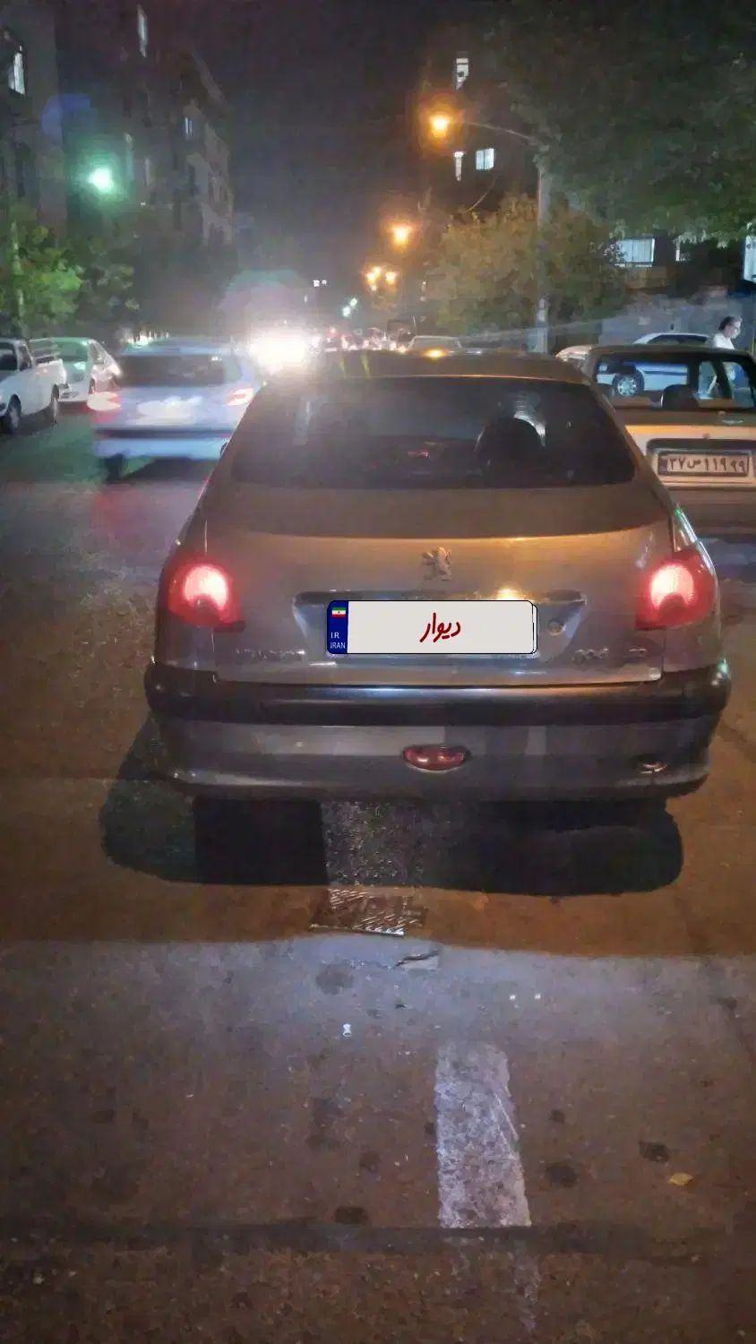 پژو ۲۰۶ صندوق دار v8 - 1392