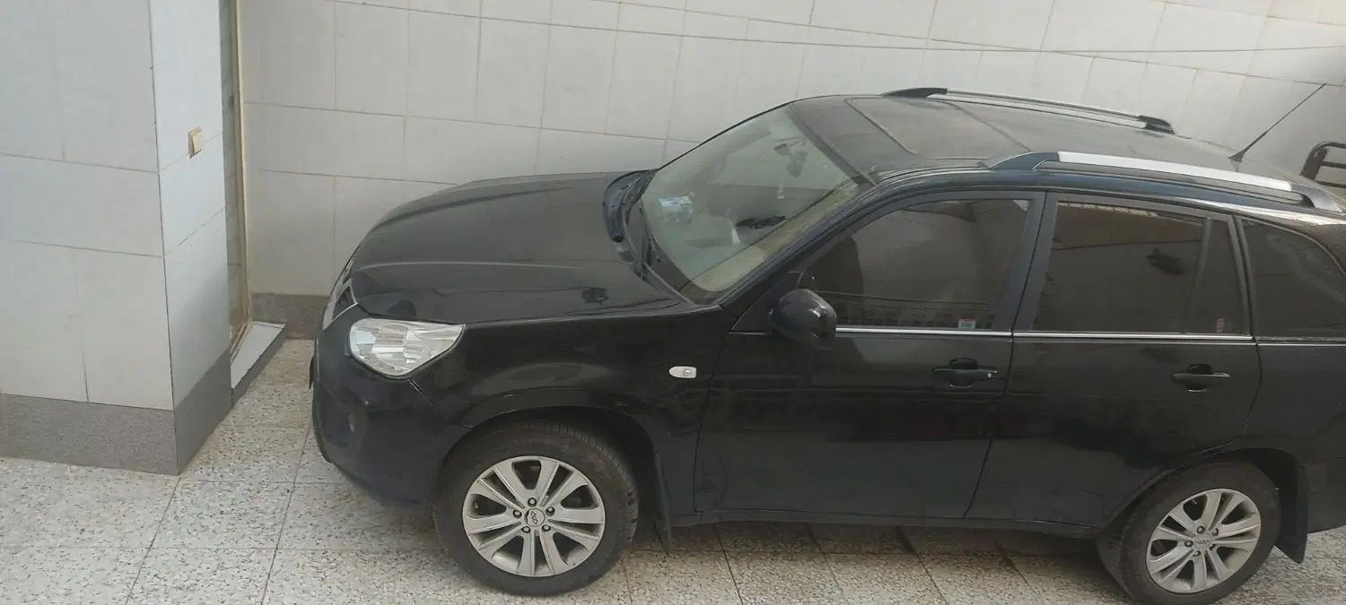 خودرو ام وی ام، X33 آگهی ann_19924830