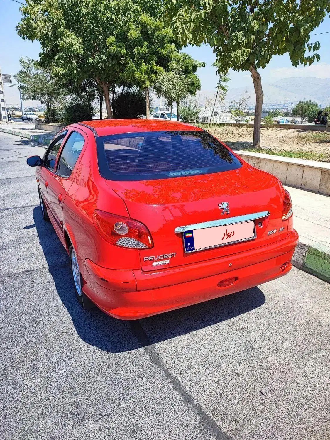 پژو ۲۰۶ صندوق دار v8 - 1391