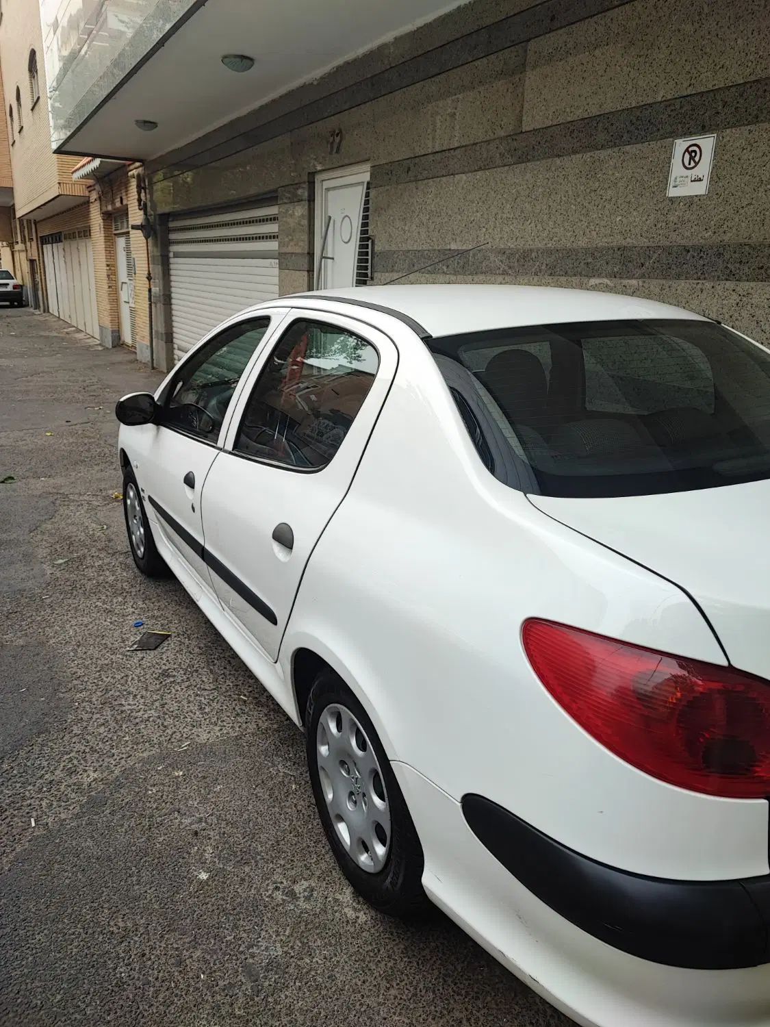 پژو ۲۰۶ صندوق دار v8 - 1398