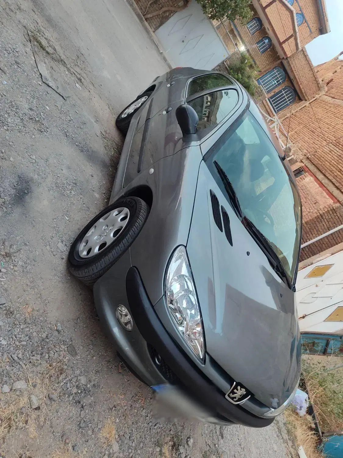 پژو ۲۰۶ صندوق دار v8 - 1393