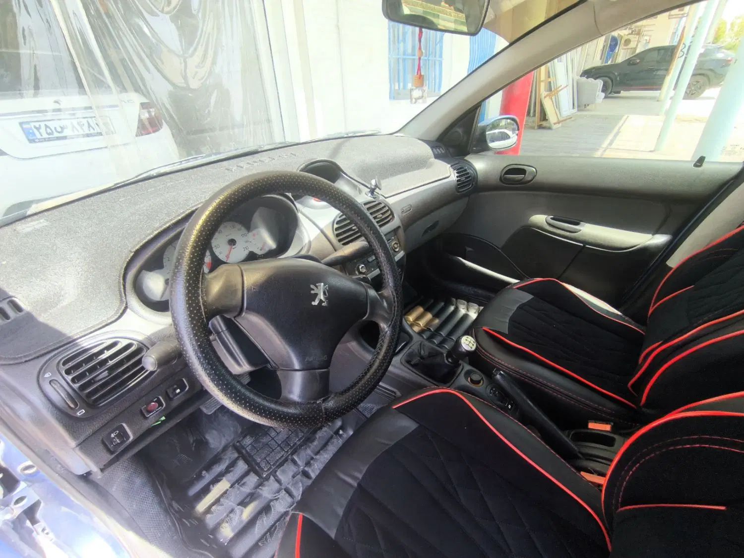 پژو ۲۰۶ صندوق دار v8 - 1395