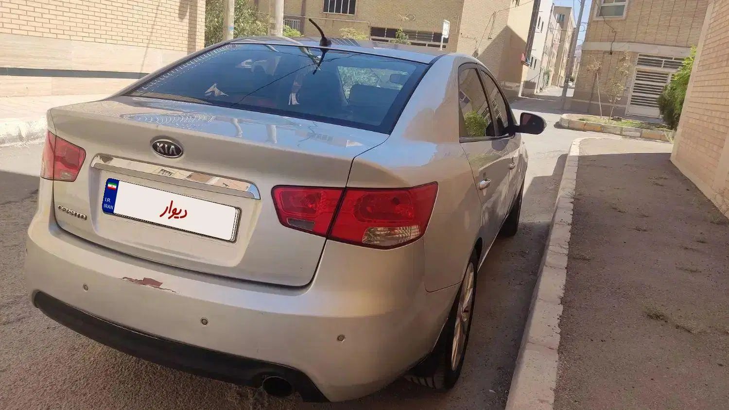 کیا سراتو 2.0 لیتر اتوماتیک GT لاین - 2010