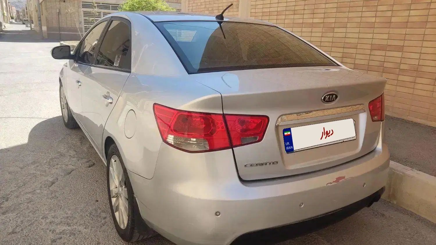 کیا سراتو 2.0 لیتر اتوماتیک GT لاین - 2010