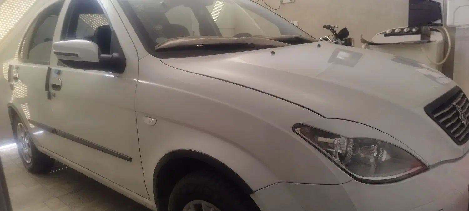 تیبا صندوق دار SX - 1400