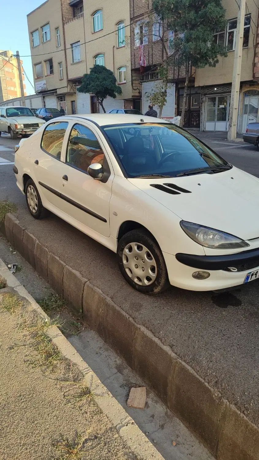 پژو ۲۰۶ صندوق دار v8 - 1395