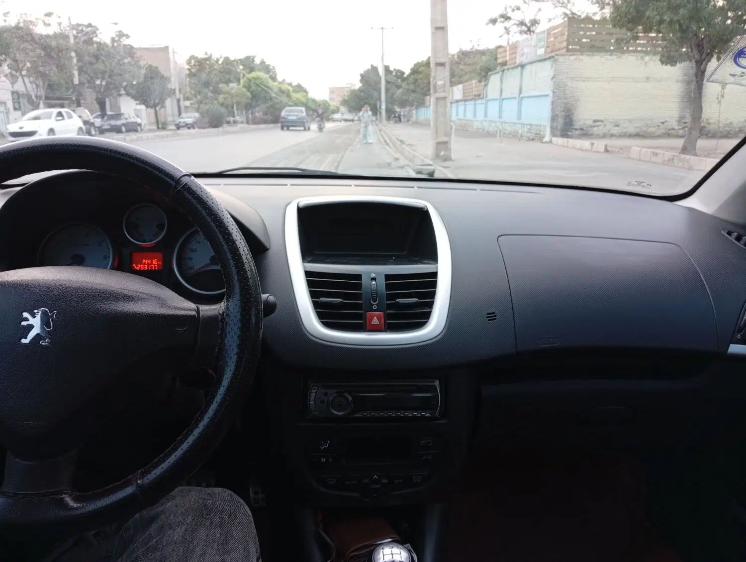 پژو 207 دنده‌ای فرمان هیدرولیک - 1389