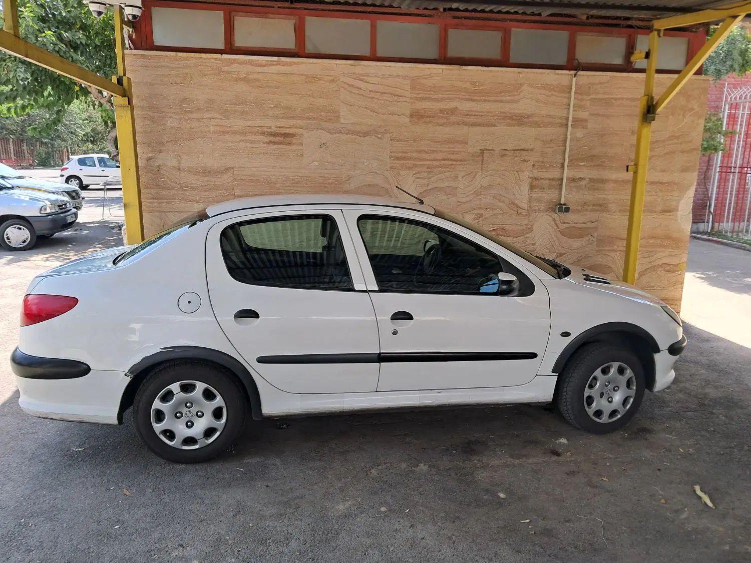 پژو ۲۰۶ صندوق دار v8 - 1390