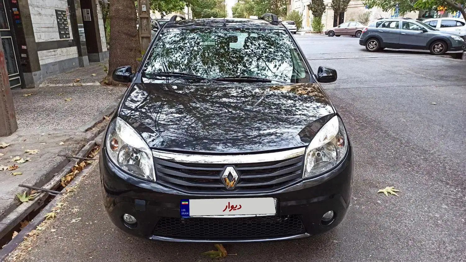 رنو ساندرو اتوماتیک - 1398