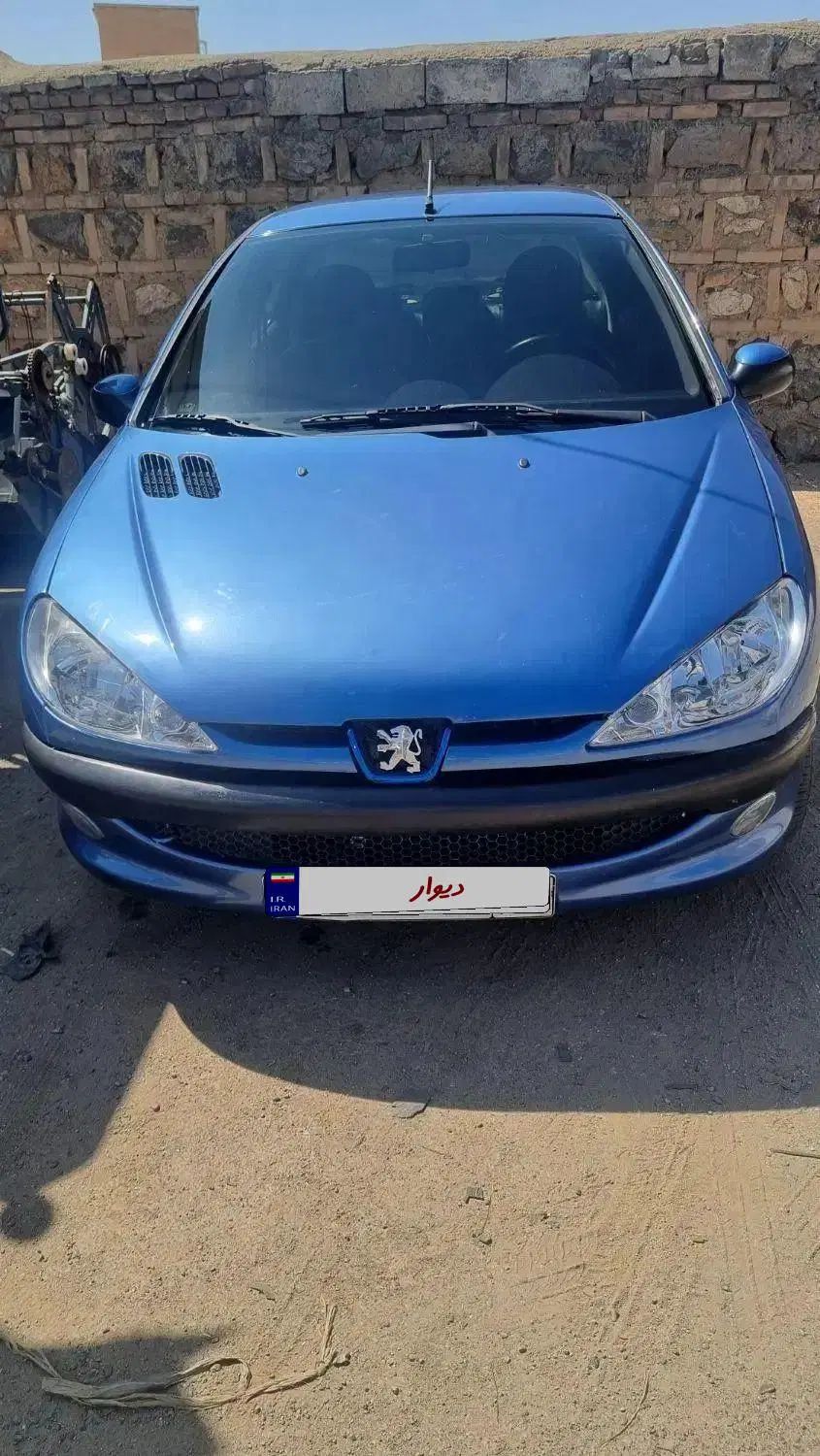 پژو ۲۰۶ صندوق دار v8 - 1393