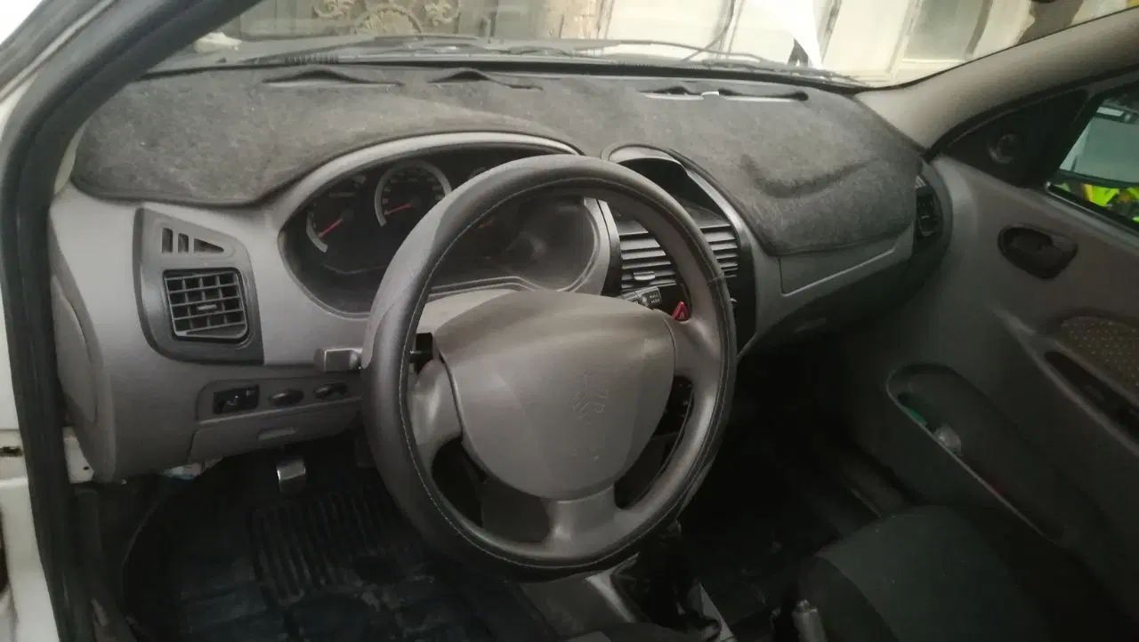 تیبا صندوق دار SX - 1393