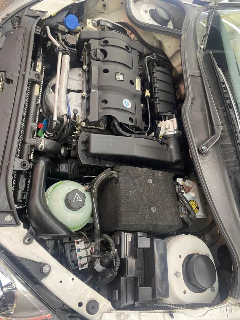 پژو ۲۰۶ صندوق دار v8 - 1396