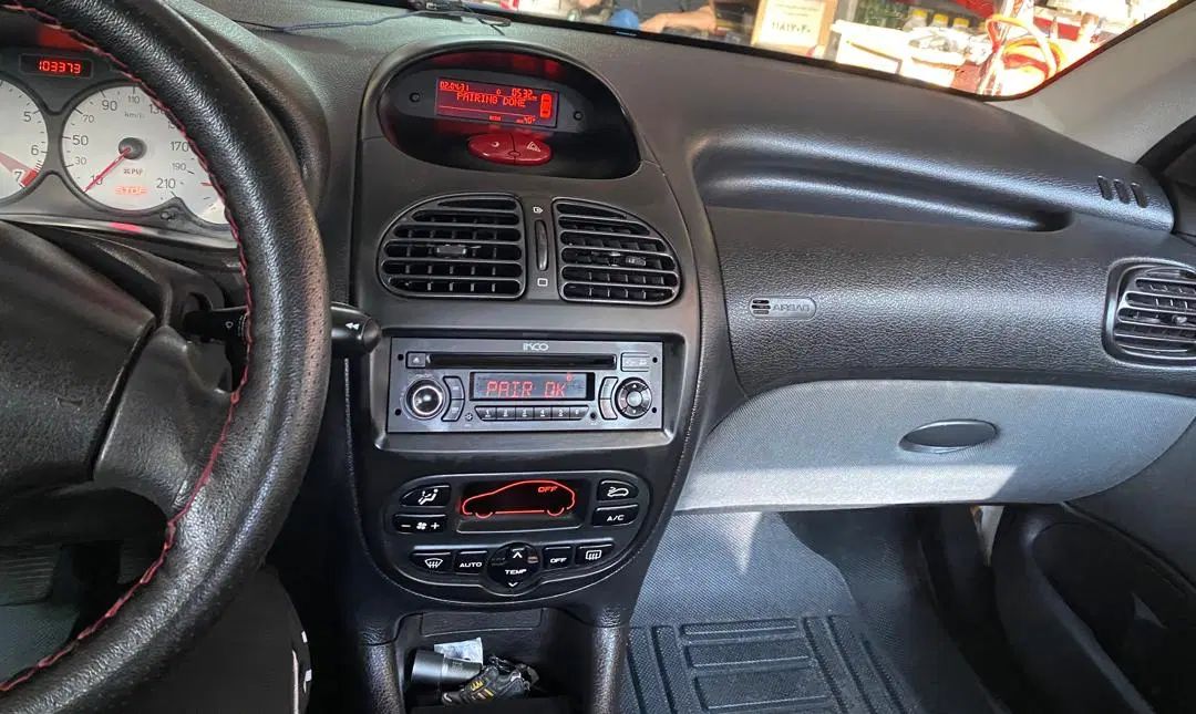 پژو ۲۰۶ صندوق دار v8 - 1396