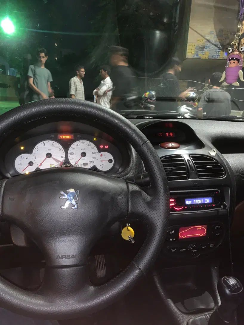 پژو ۲۰۶ صندوق دار v8 - 1386