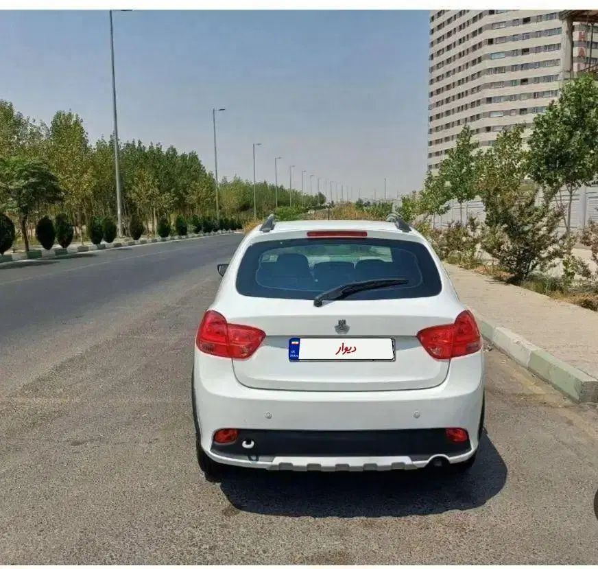 خودرو کوییک، معمولی آگهی ann_19927864