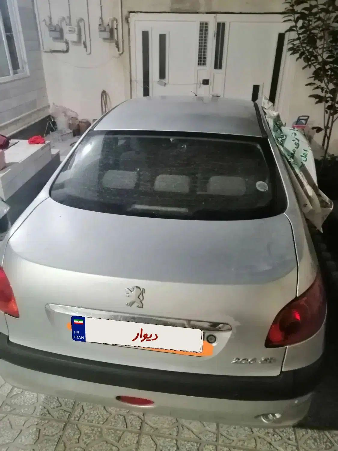 پژو ۲۰۶ صندوق دار v8 - 1393