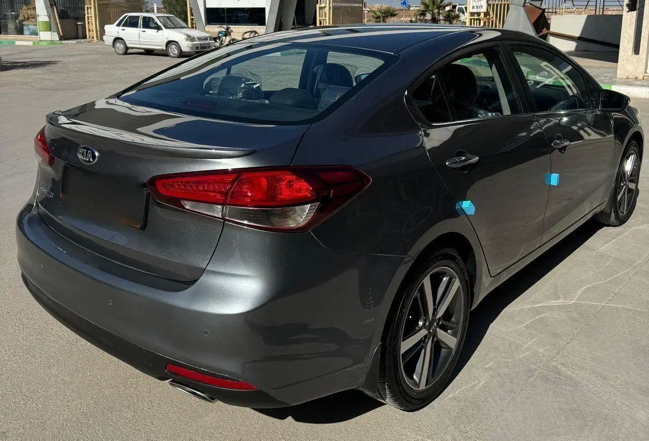 کیا سراتو 2.0 لیتر اتوماتیک GT لاین - 2018