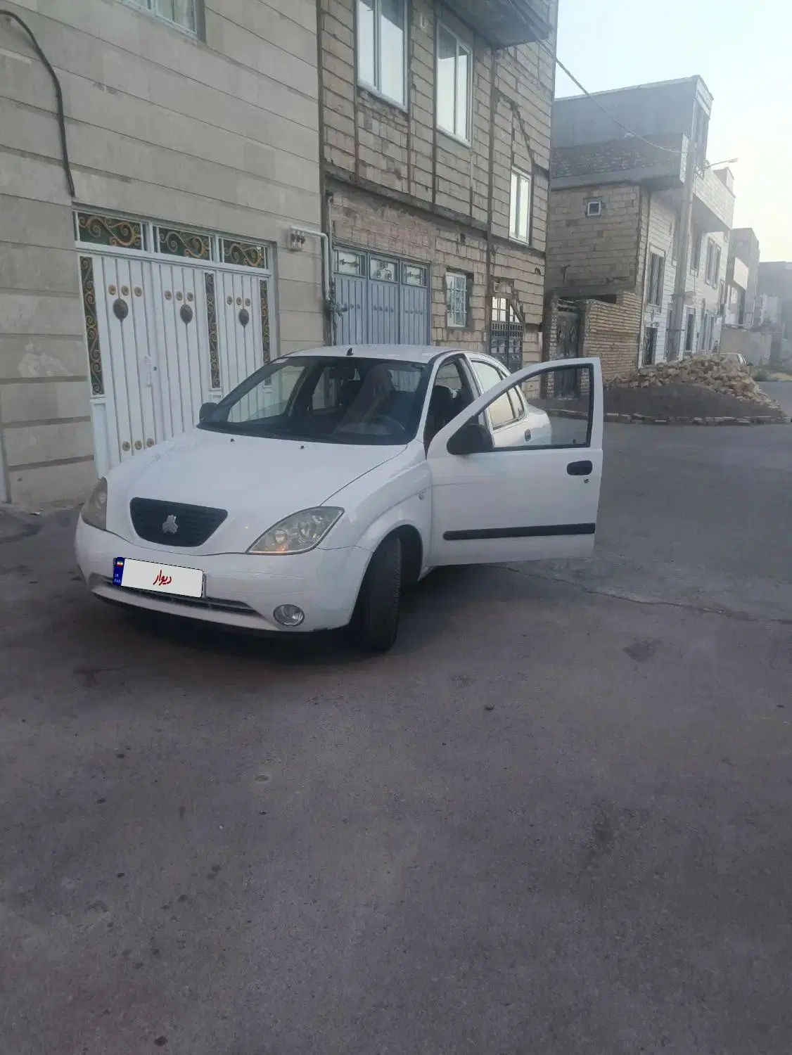 تیبا صندوق دار EX - 1393