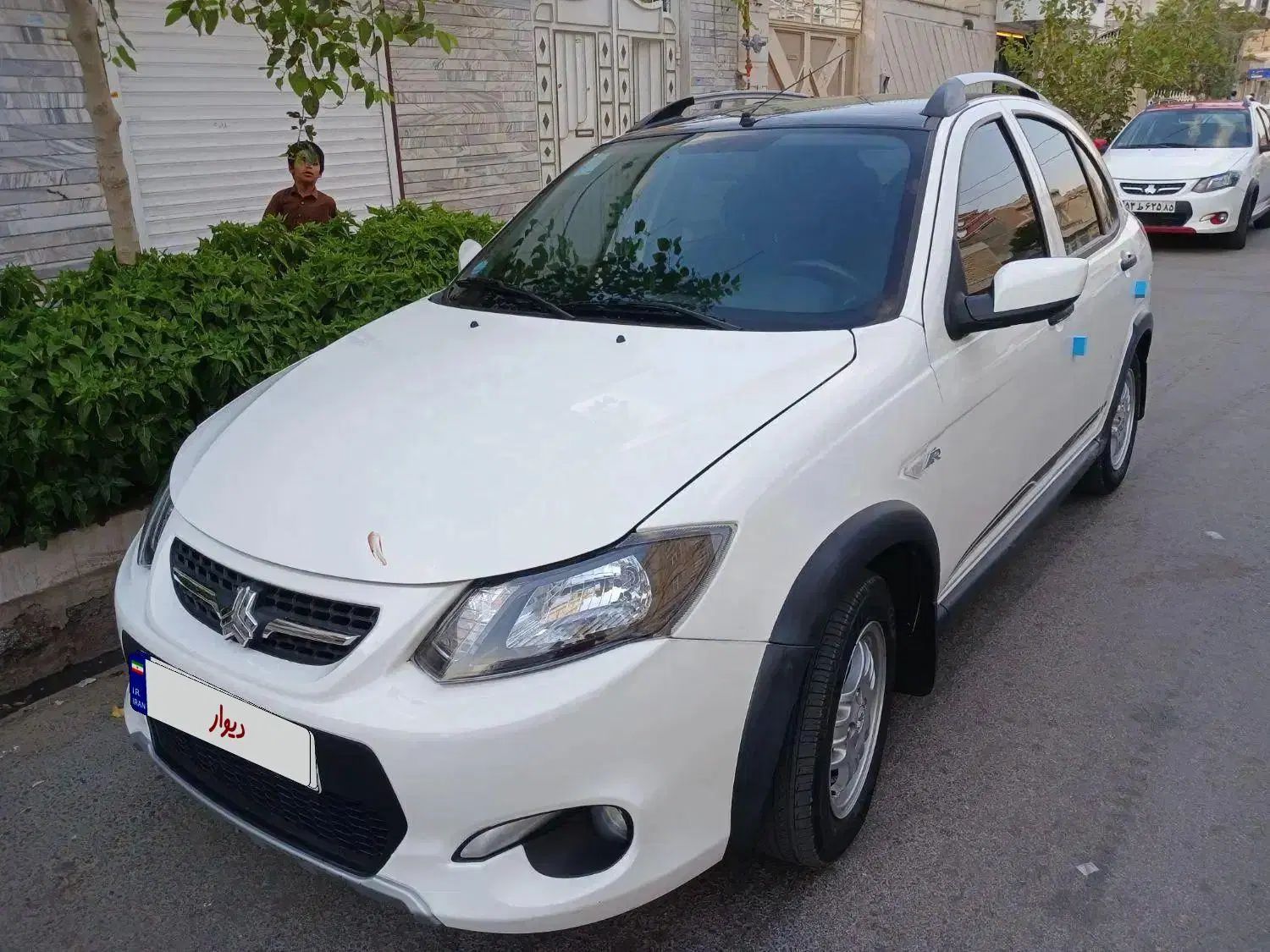 خودرو کوییک، R آگهی ann_19929785