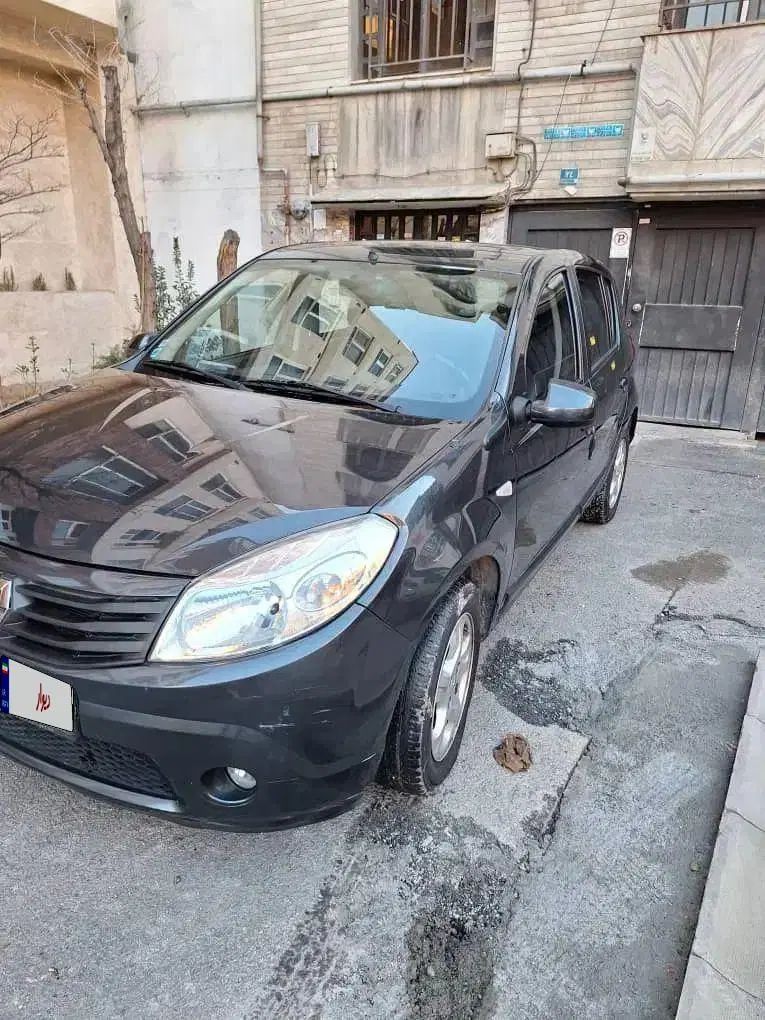 رنو ساندرو اتوماتیک - 1396