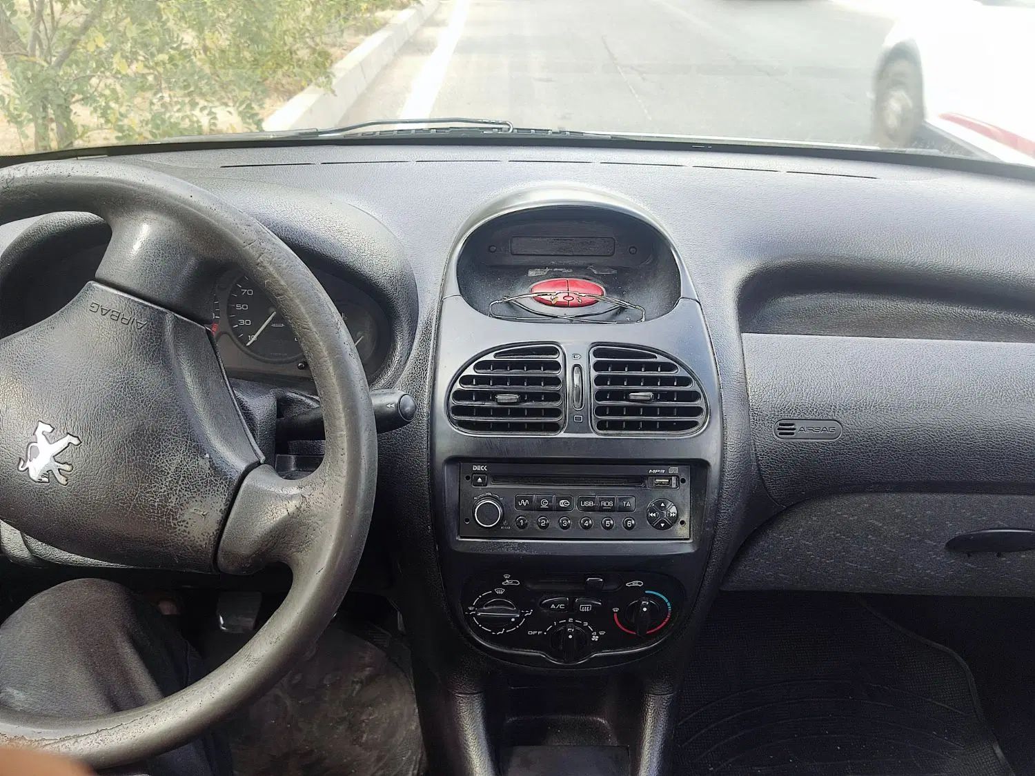 پژو ۲۰۶ صندوق دار v2 - 1390