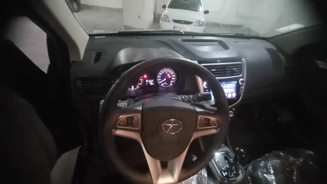 جک J4 اتوماتیک ساده - 1402