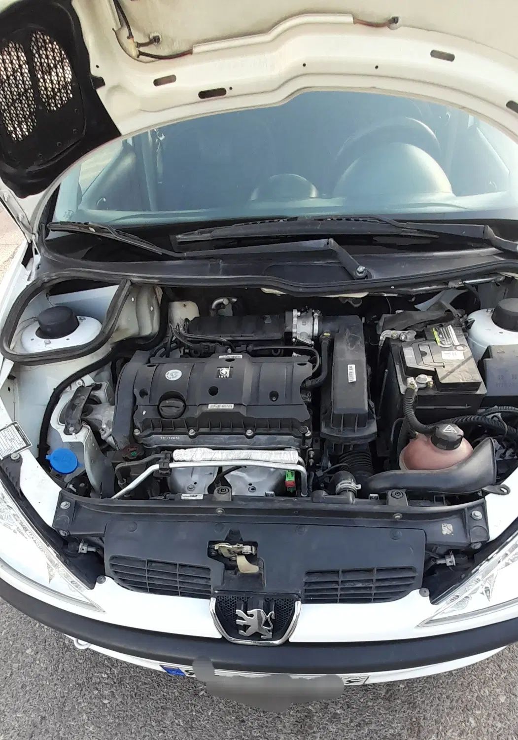 پژو ۲۰۶ صندوق دار v8 - 1398