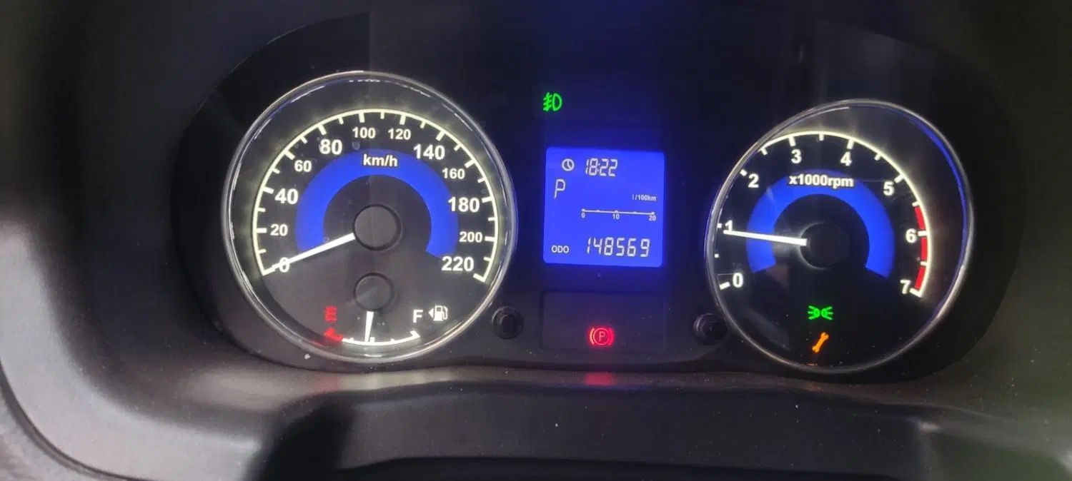 ام وی ام 550 اتوماتیک - 1395