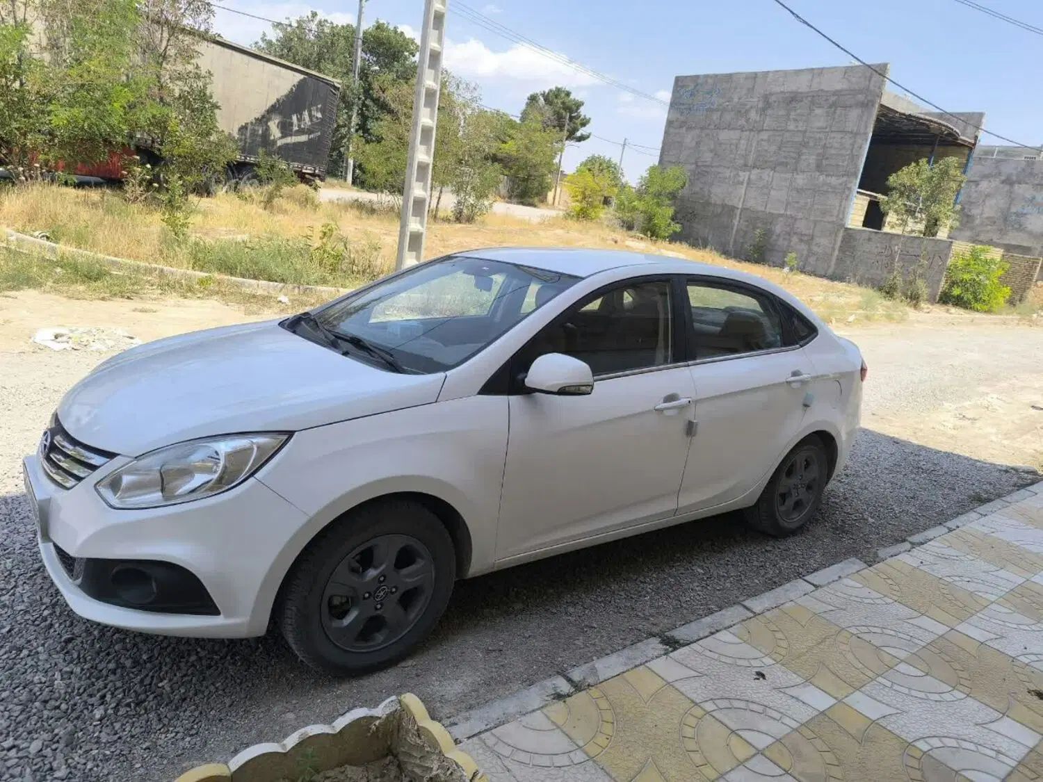جک J4 اتوماتیک ساده - 1402