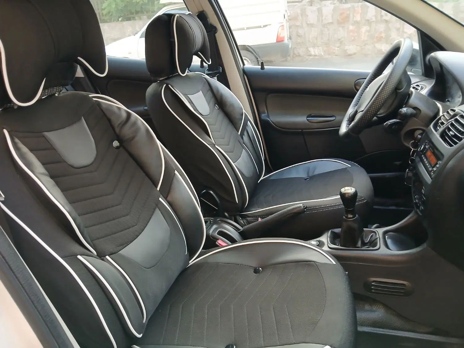 پژو ۲۰۶ صندوق دار v8 - 1393