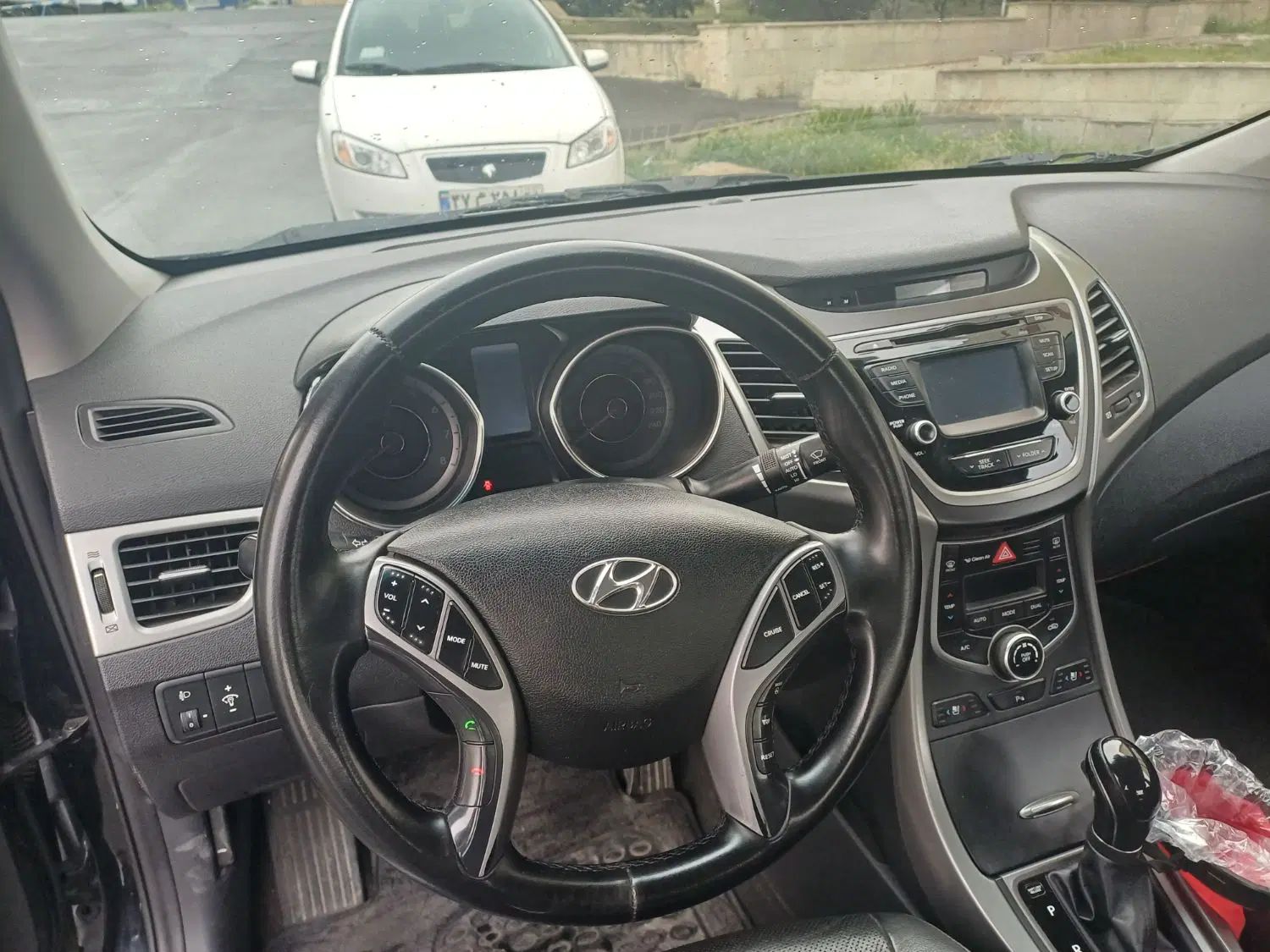 هیوندای النترا 1.8 لیتر - 2015