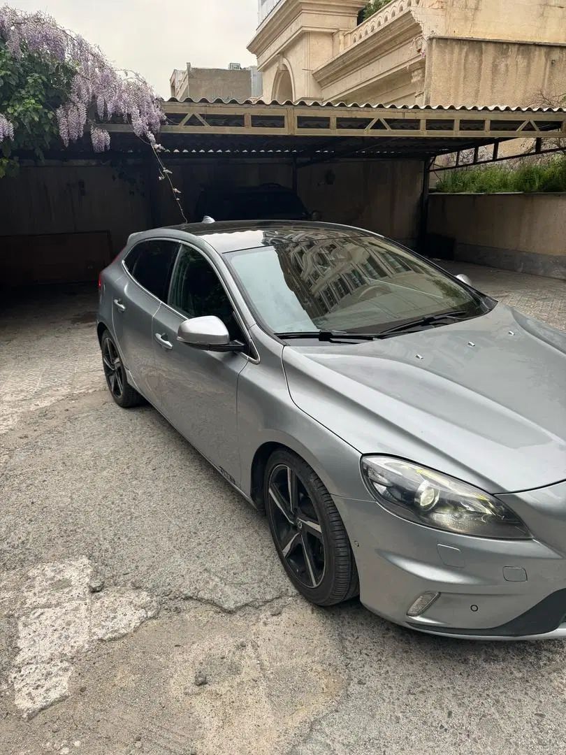 ولوو V40 R-DESIGN PLUS - 2014