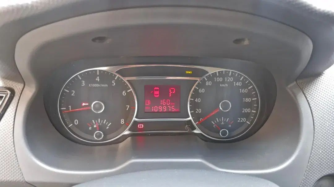 جک J4 اتوماتیک ساده - 1397