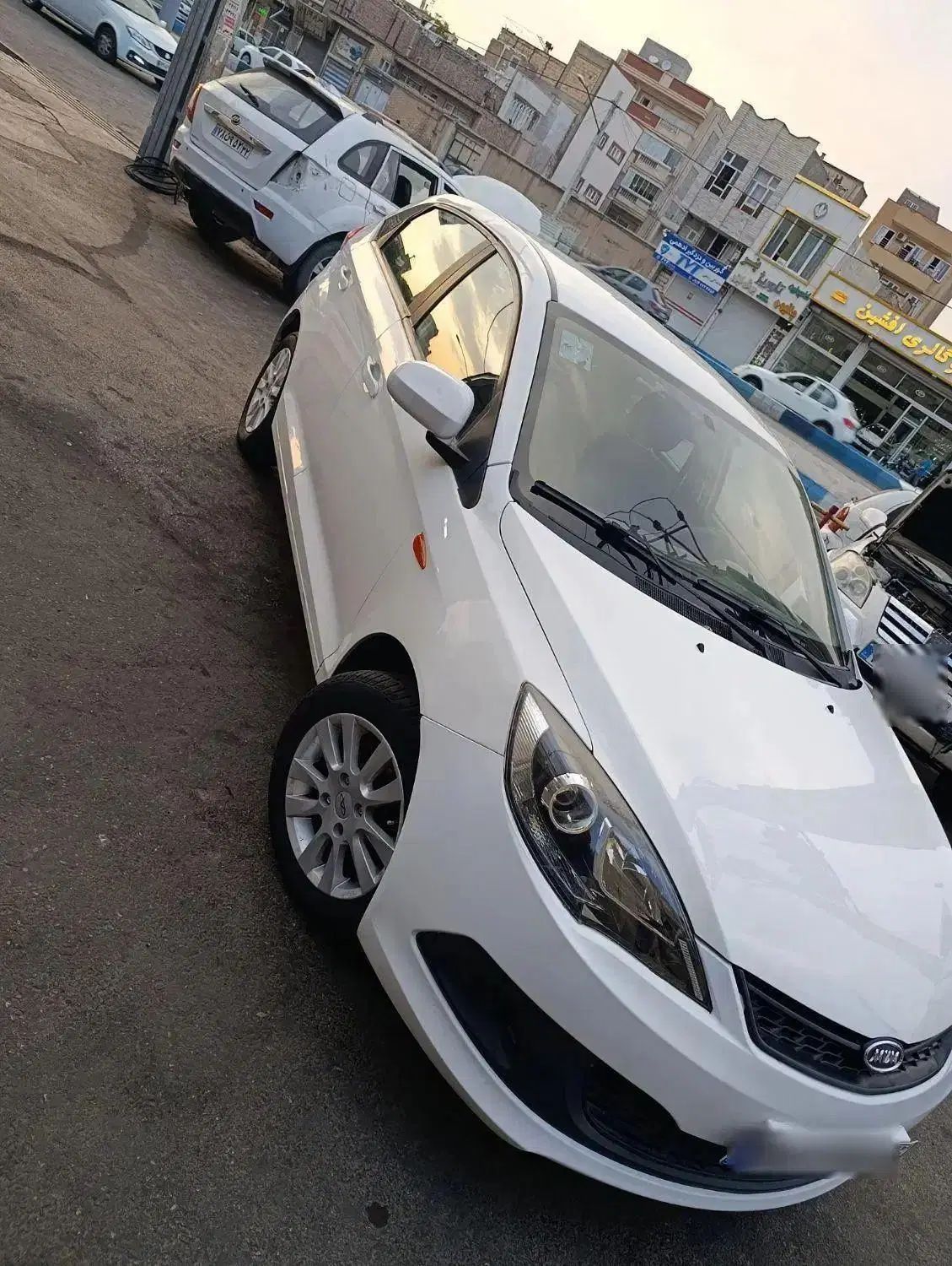 ام وی ام 315 هاچ بک اسپرت لاکچری - 1396