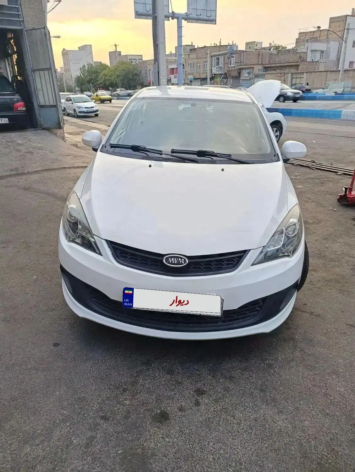 ام وی ام 315 هاچ بک اسپرت لاکچری - 1396