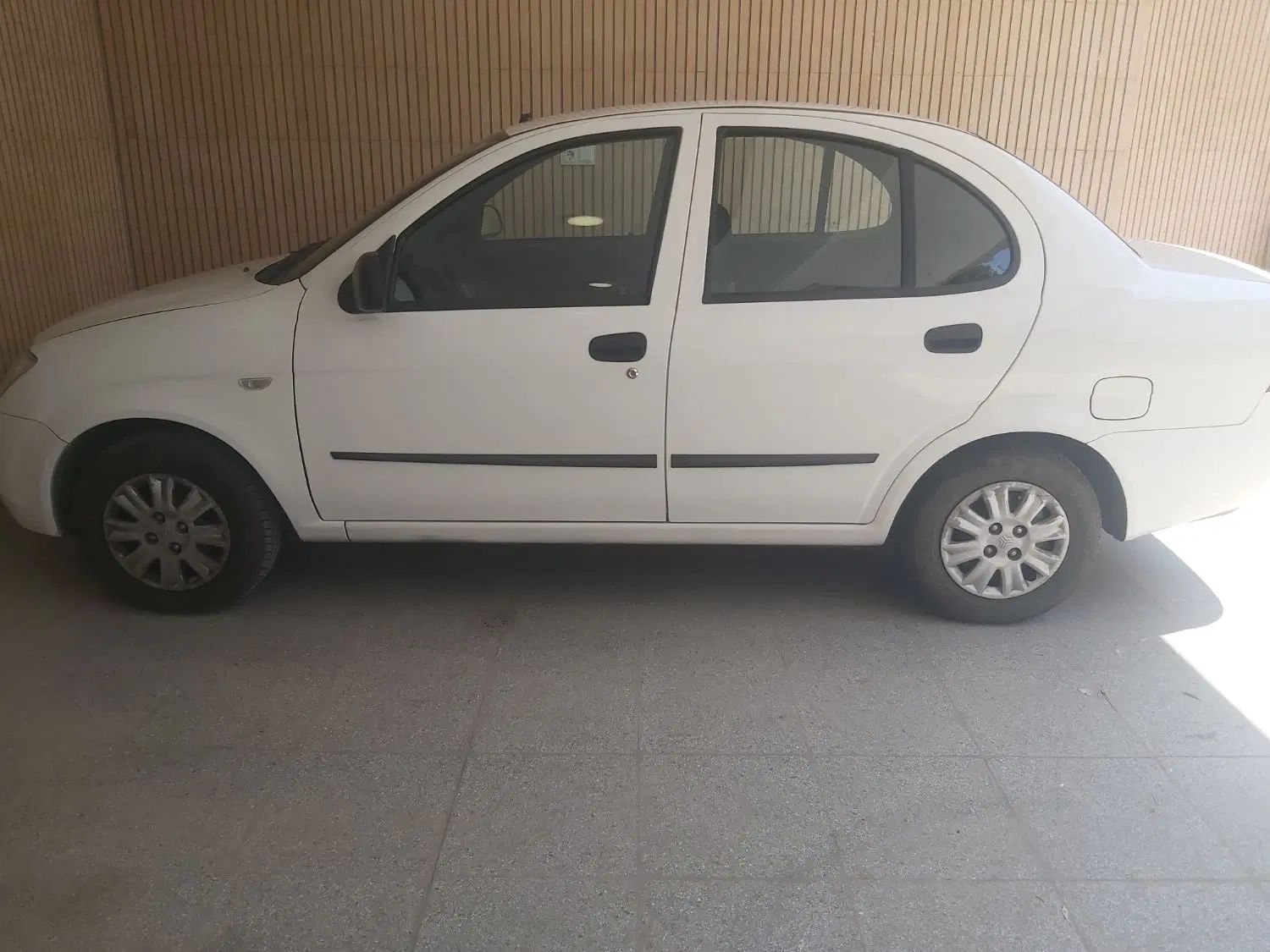 تیبا صندوق دار SX - 1399