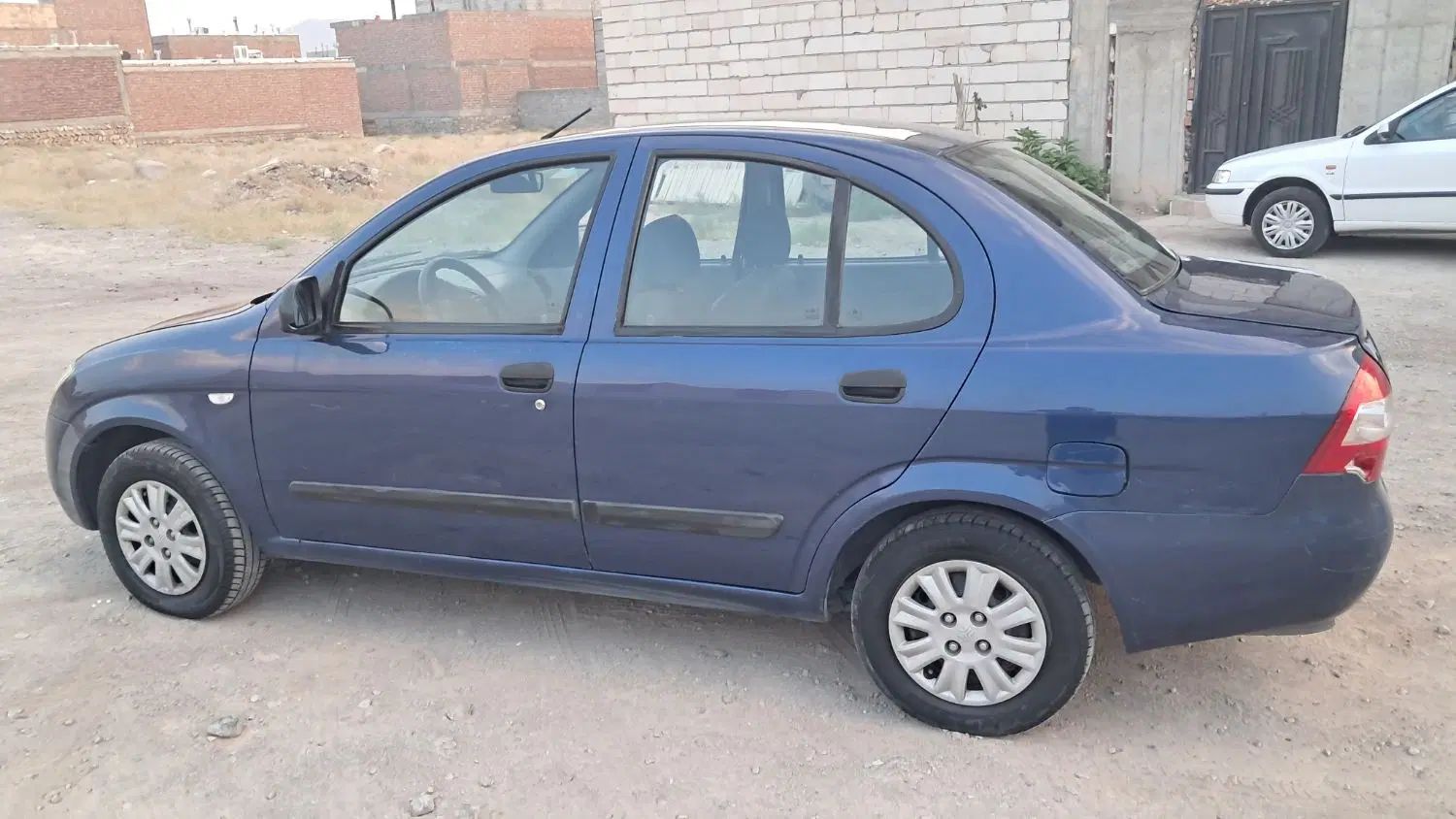 تیبا صندوق دار EX - 1395