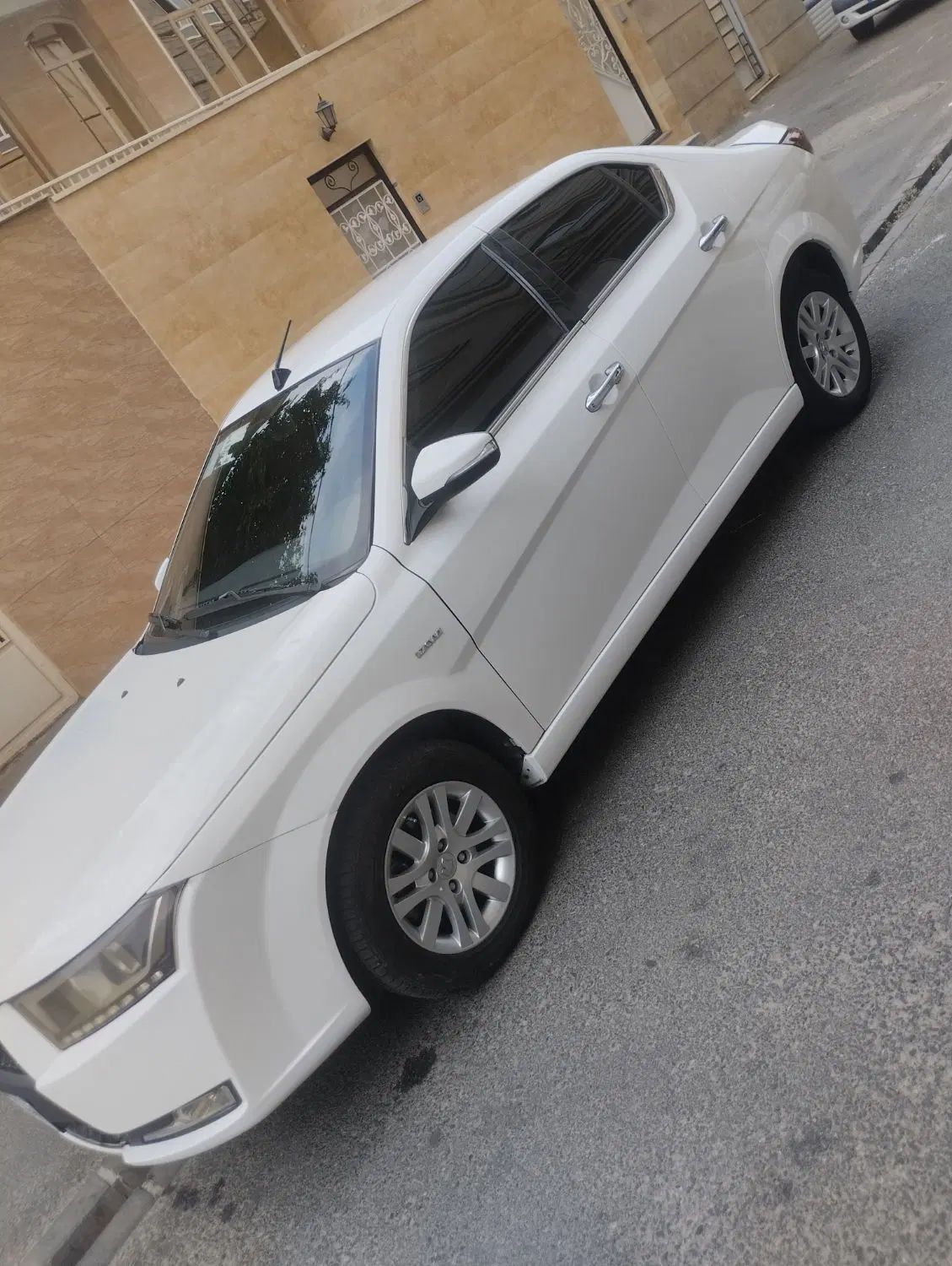 دنا پلاس تیپ ۲ سانروف ۴ ایربگ - 1398