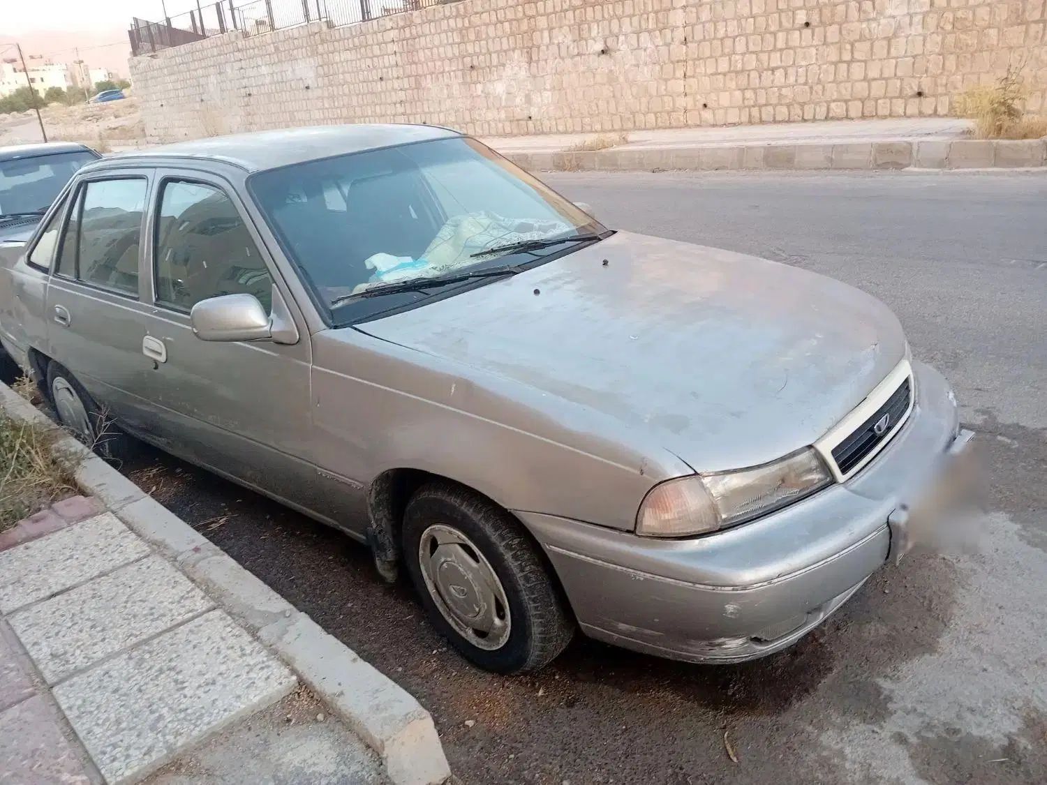 دوو سیلو سدان - 1376