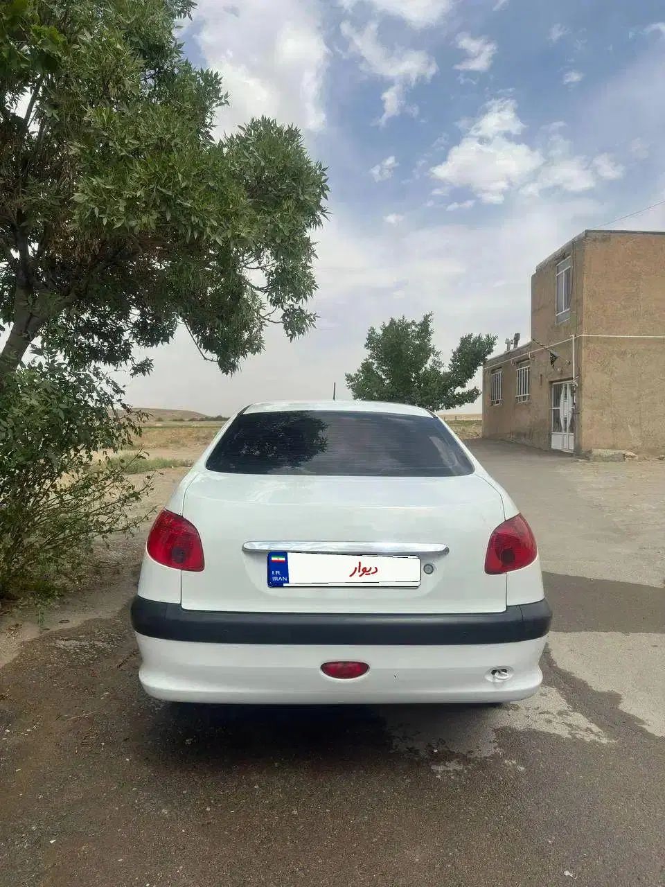 پژو ۲۰۶ صندوق دار v8 - 1394