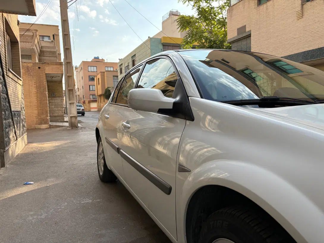 رنو مگان پارس خودرو 2000 - 1392