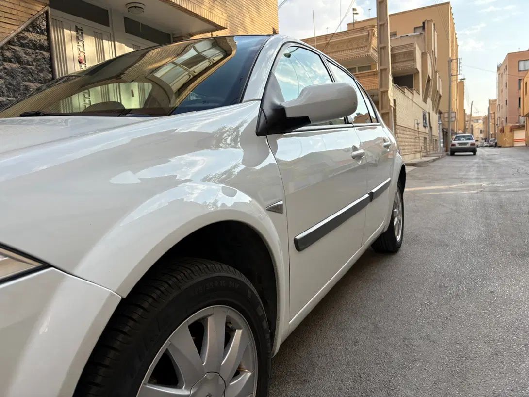 رنو مگان پارس خودرو 2000 - 1392