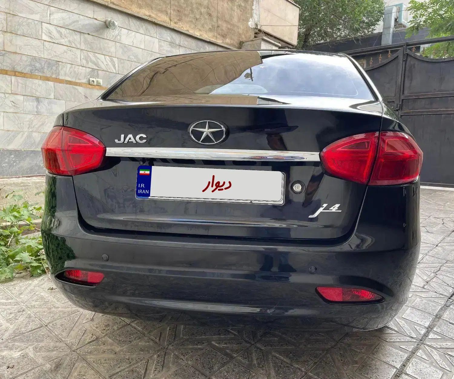جک J4 اتوماتیک ساده - 1402