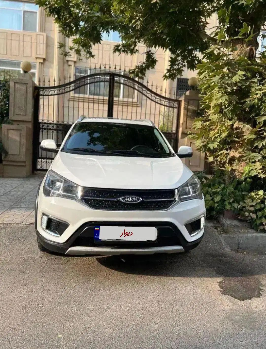 ام وی ام X22 دنده‌ای لاکچری - 1396