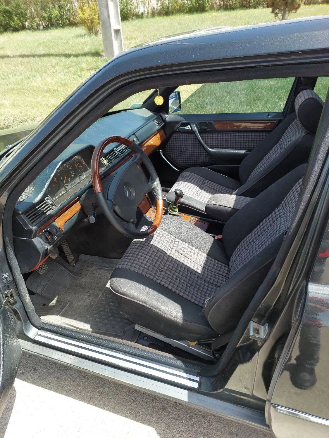 بنز E 230 - 1991