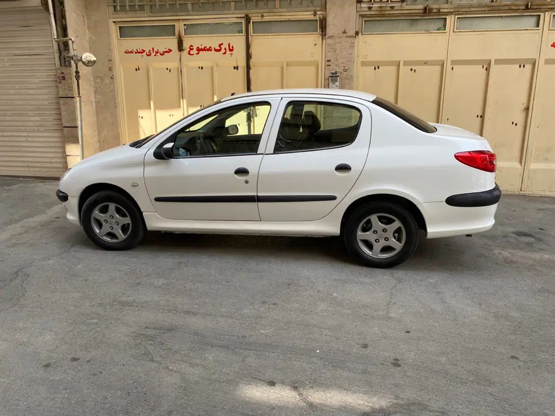 پژو ۲۰۶ صندوق دار v8 - 1396