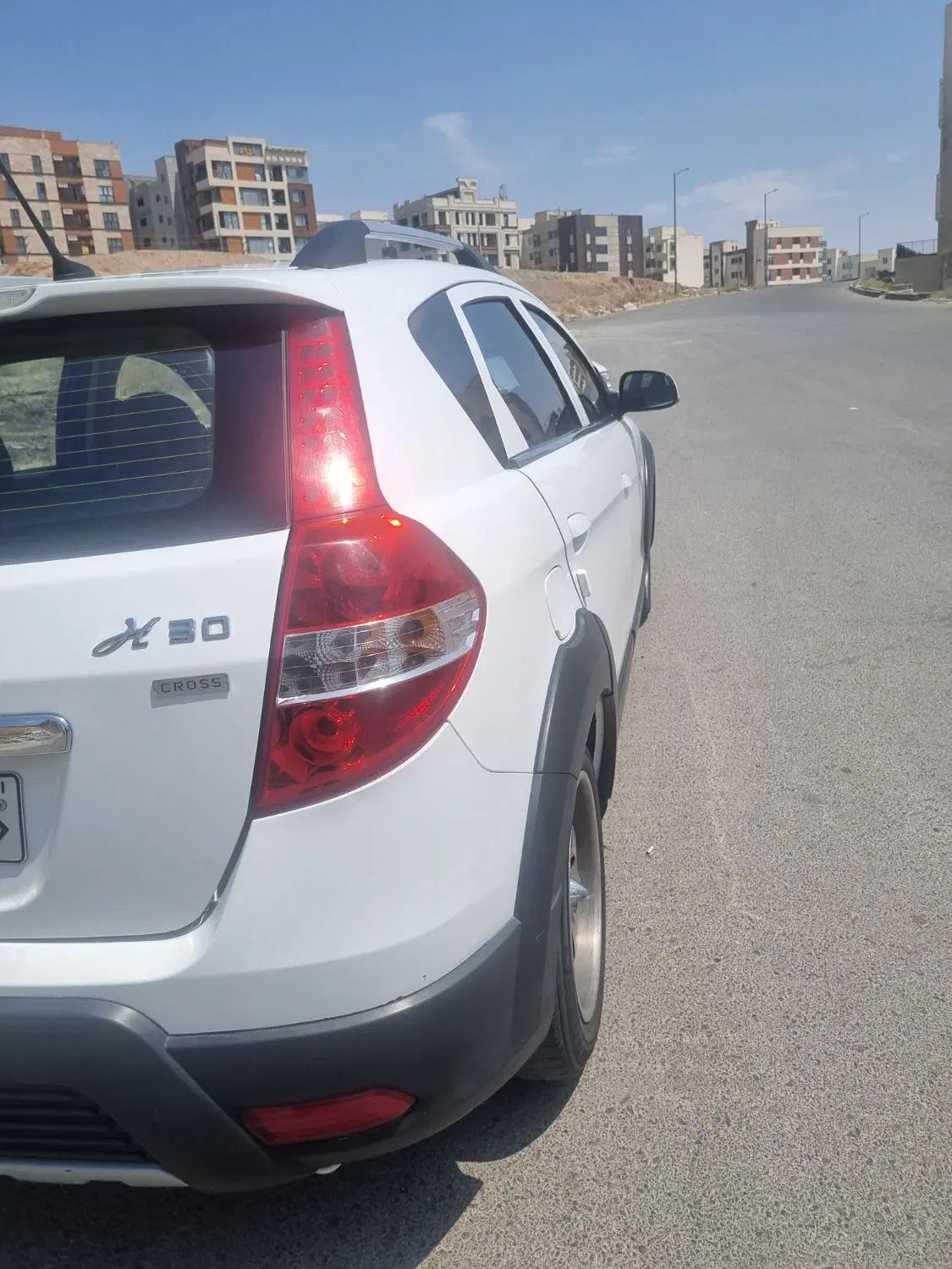 دانگ فنگ H30 کراس اتوماتیک - 1398