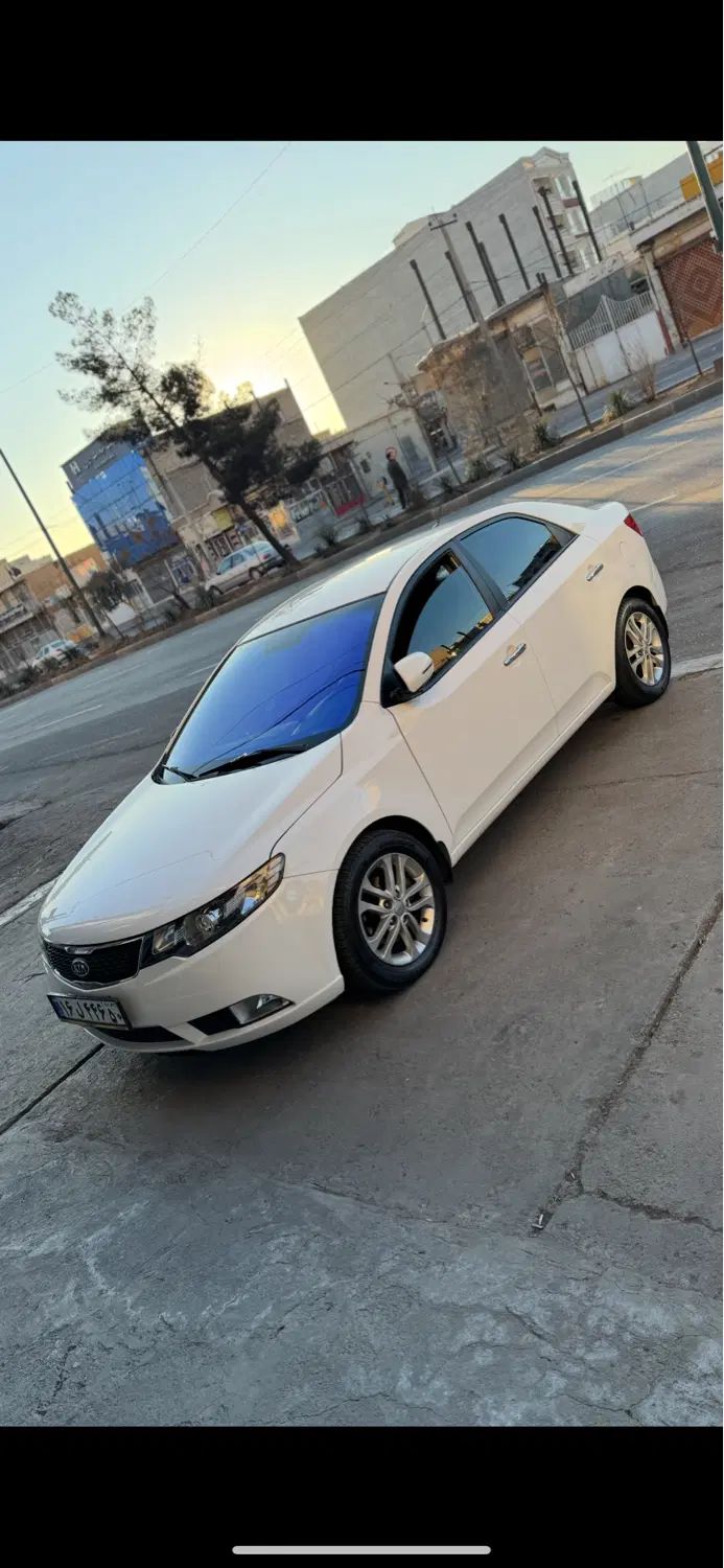 کیا سراتو 2.0 لیتر اتوماتیک GT لاین - 2014